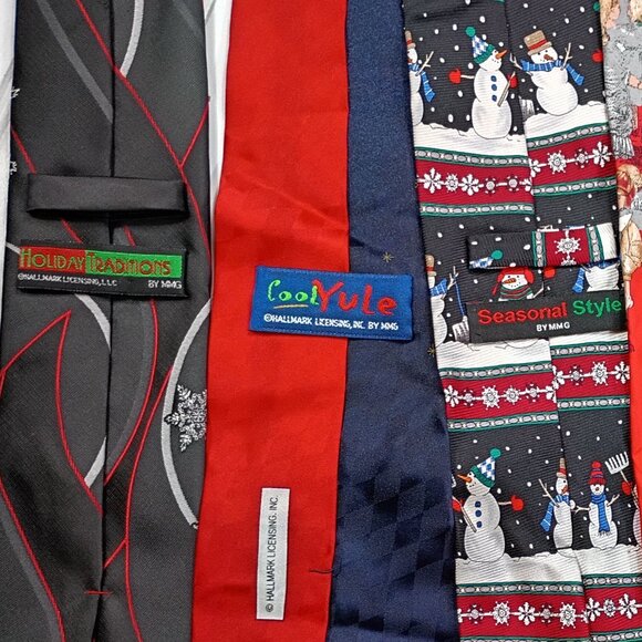 Vintage Christmas Neckties LOT OF 18 Hallmark Santa Claus Grinch Holiday Ties - Picture 4 of 16